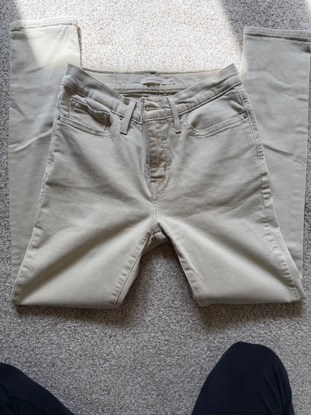 Levi's Skinny Jeans in Light Khaki